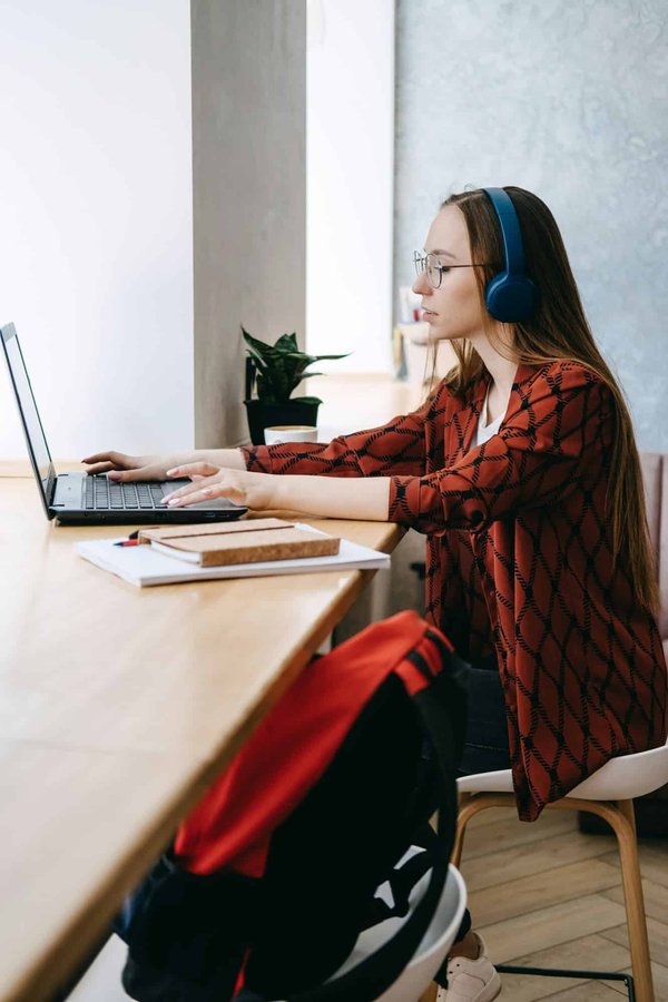 Optimisez votre roi avec notre service externalisé de développement commercial et de satisfaction client